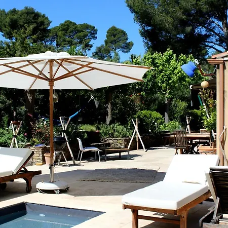 Des Oliviers Apartament Le Beausset